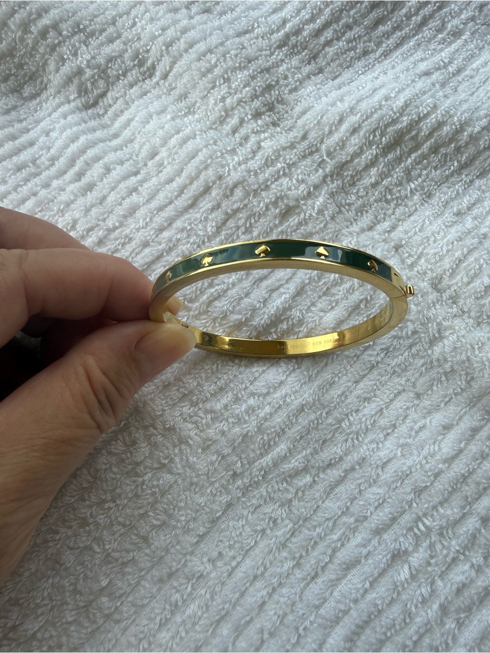 Kate spade Gold Tone Women's Bangle Bracelet